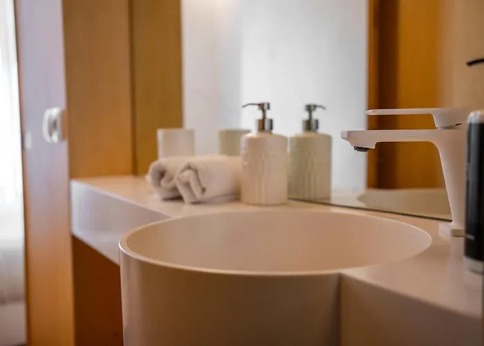 公寓 Belmont Riverside 5m *